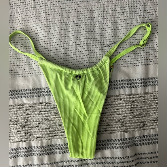 Maaji Bikini Bottoms - Picture 2 of 4